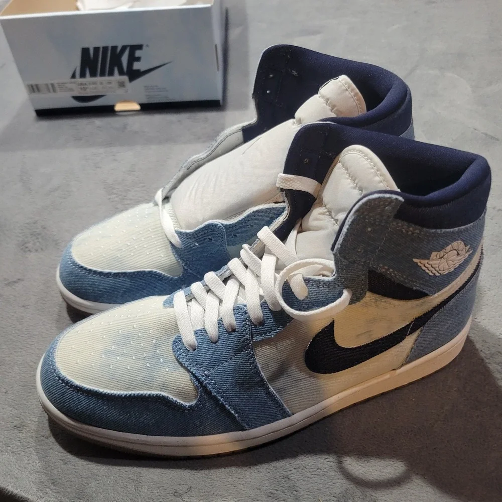 Jordan Sneakers Mens 10.5 Blue Air Jordan 1 Retro High OG Denim FQ2947-100